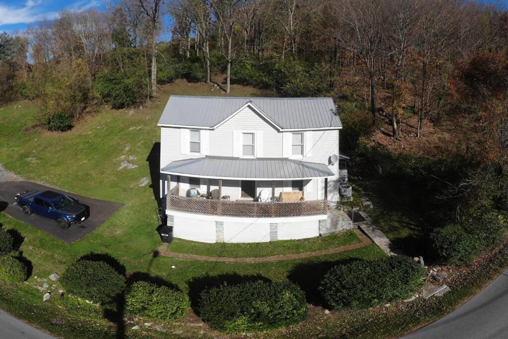The Dragon'S Den 5 Bedroom House 1 Mile To Main St Tazewell Exteriér fotografie